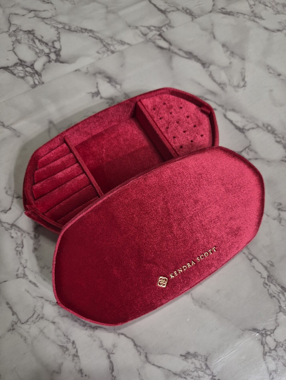 Kendra Scott Velvet Jewelry Case